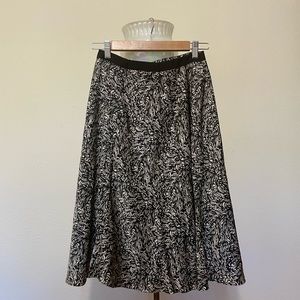 Women’s Black and White Patterned Skirt